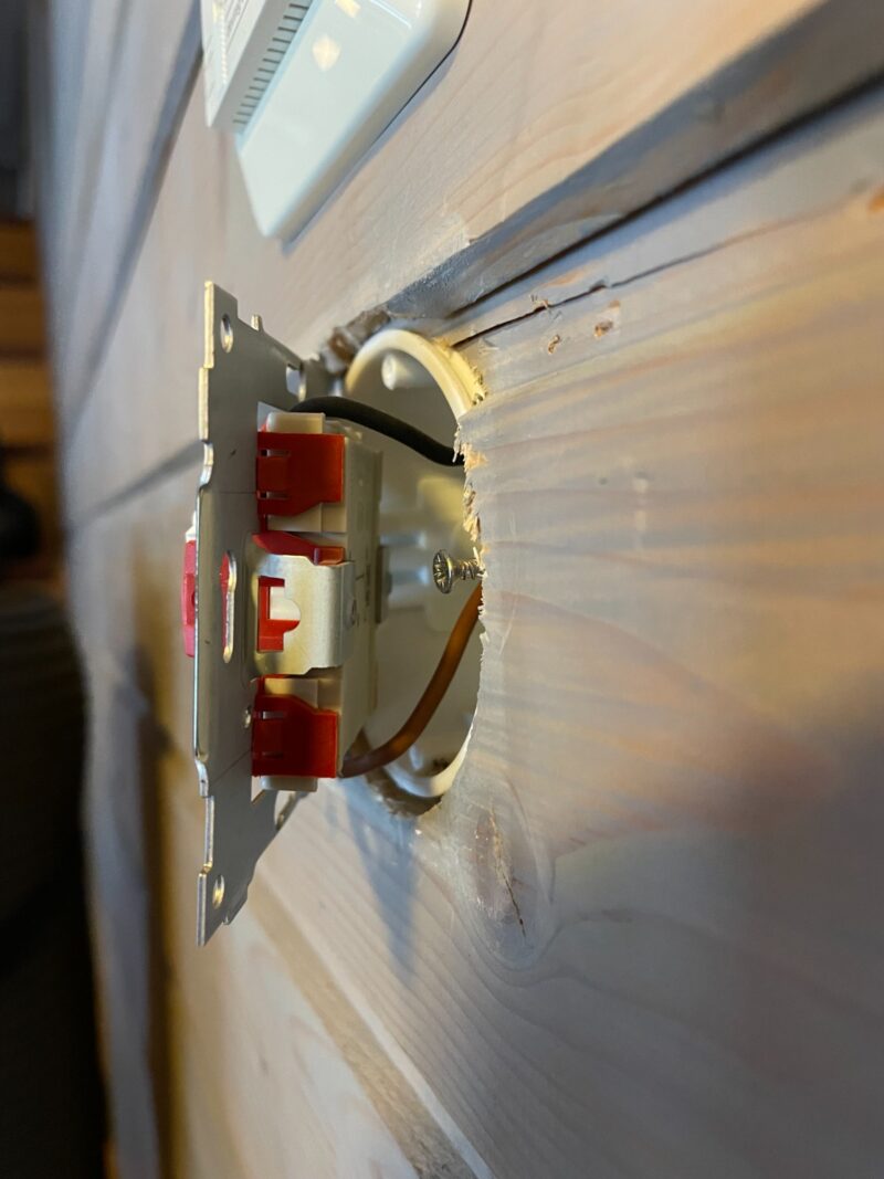 keinukytkin ilman nollajohtoa